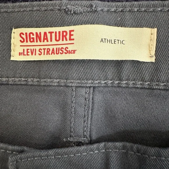 Signature by Levi Strauss Men's Gray Athletic Pants - Picture 3 of 11